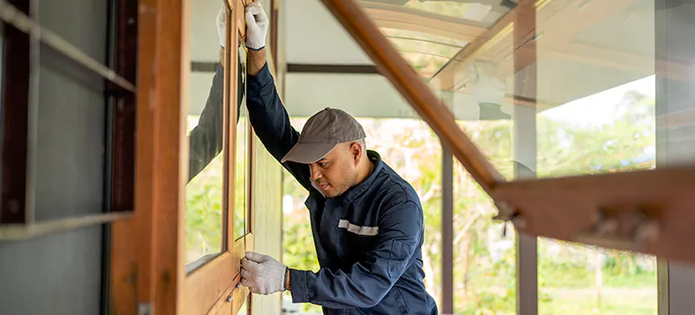 Double Hung Vinyl Window Sash Replacement in Spring Hill, FL